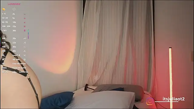 mssjulia online show from 25, 10, 2025