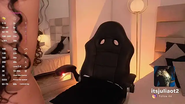 mssjulia online show from 12, 2, 2025