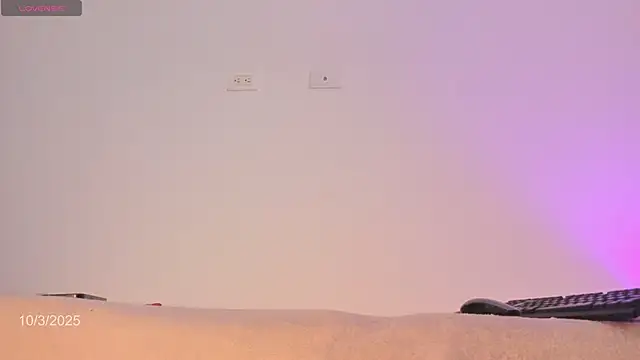 Snapshot of Angel_camm chatting on 4, 10, 2025 Angel camm online show from 4, 10, 2025