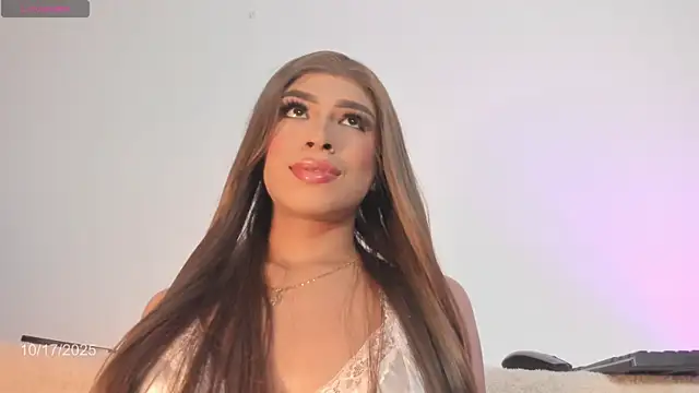 Snapshot of Angel_camm chatting on 18, 10, 2025 Angel camm online show from 18, 10, 2025