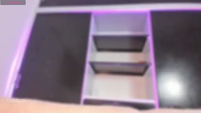 Snapshot of Angel_camm chatting on 6, 11, 2025 Angel camm online show from 6, 11, 2025