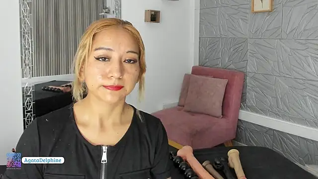 agatadelphine online show from 10, 2, 2026