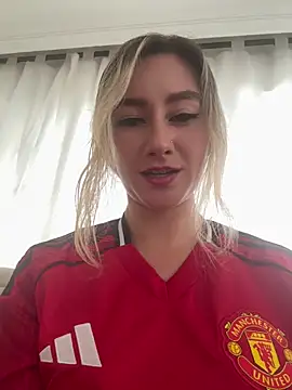 Snapshot of MaryDeniro chatting on 1, 2, 2026 MaryDeniro online show from 1, 2, 2026