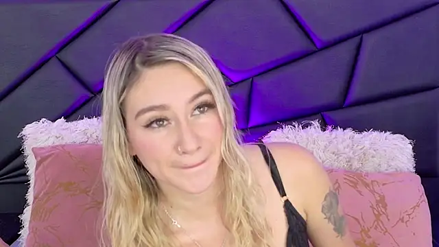 MaryDeniro online show from 5, 5, 2026