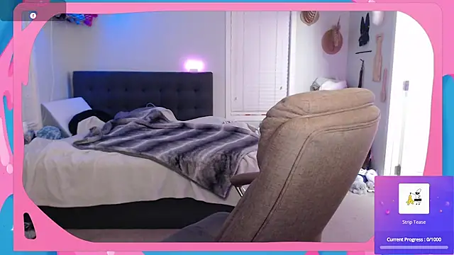 Snapshot of CirqueNoirBlu chatting on 3, 12, 2025 CirqueNoirBlu online show from 3, 12, 2025