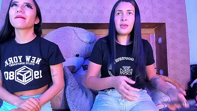 SofiAndNicol online show from 28, 11, 2025