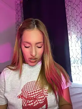 Agnescruzz online show from 31, 5, 2026