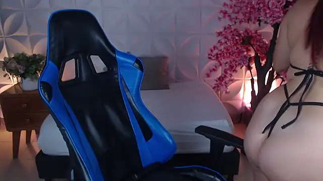 lizowenn  online show from 16, 2, 2026