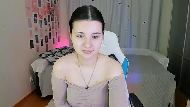 Vanessa Verona online show from 6, 3, 2025