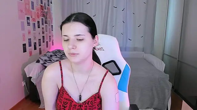 Vanessa Verona online show from 10, 3, 2025