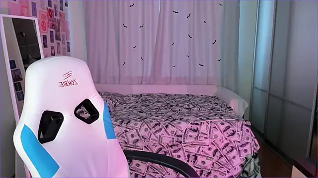 Vanessa Verona online show from 11, 4, 2026