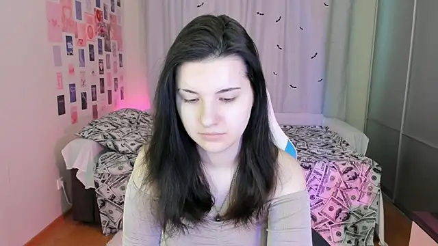 Vanessa Verona online show from 13, 3, 2025