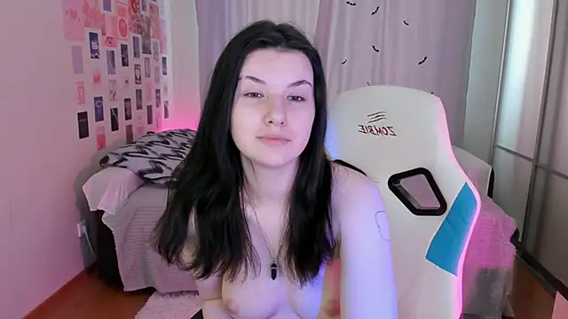 Vanessa Verona online show from 9, 3, 2025