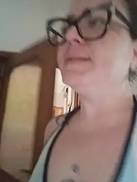 Snapshot of peachgirlmartyna chatting on 18, 7, 2026 peachgirlmartyna online show from 18, 7, 2026