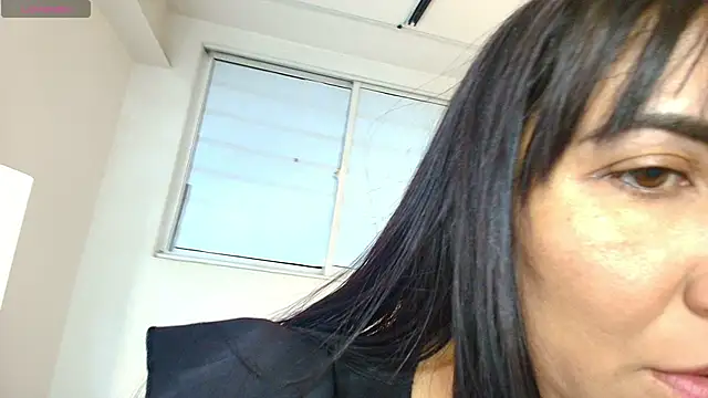 GiaFox  online show from 12, 5, 2026