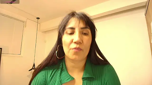 GiaFox  online show from 6, 2, 2026