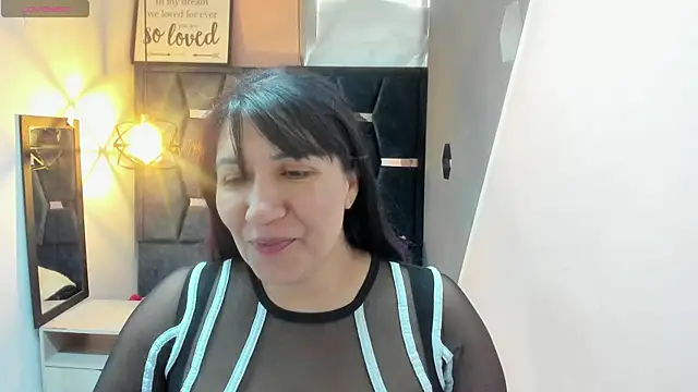 GiaFox  online show from 4, 10, 2025