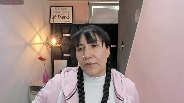 GiaFox  online show from 4, 11, 2025