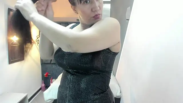 GiaFox  online show from 16, 12, 2025