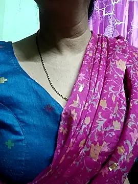 Snapshot of Rosy-B chatting on 5, 2, 2026 Rosy-B online show from 5, 2, 2026