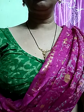 Snapshot of Rosy-B chatting on 17, 12, 2025 Rosy-B online show from 17, 12, 2025