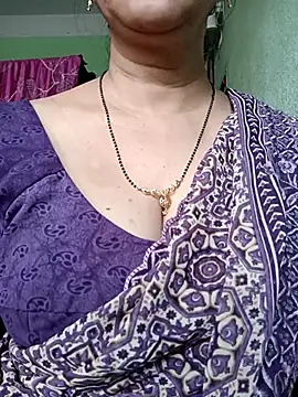 Snapshot of Rosy-B chatting on 14, 1, 2026 Rosy-B online show from 14, 1, 2026