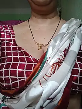 Snapshot of Rosy-B chatting on 18, 5, 2026 Rosy-B online show from 18, 5, 2026