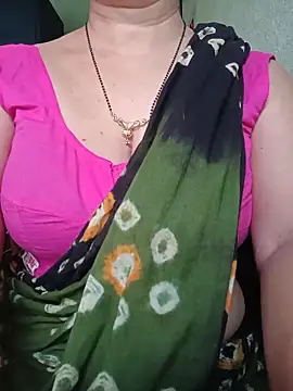 Snapshot of Rosy-B chatting on 3, 6, 2026 Rosy-B online show from 3, 6, 2026