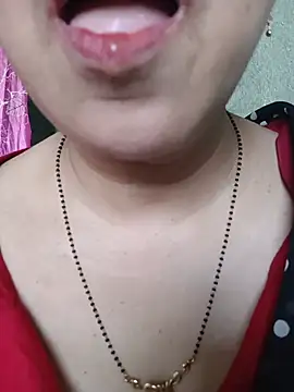 Snapshot of Rosy-B chatting on 18, 5, 2026 Rosy-B online show from 18, 5, 2026
