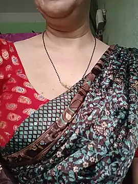 Snapshot of Rosy-B chatting on 15, 5, 2026 Rosy-B online show from 15, 5, 2026