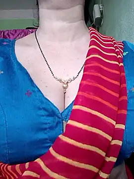 Snapshot of Rosy-B chatting on 3, 2, 2026 Rosy-B online show from 3, 2, 2026