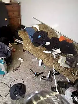 Clearlytothepoint420 online show from 12, 4, 2026