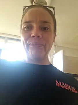 Off the Lesh online show from 17, 12, 2025