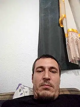 mayk18cm online show from 4, 11, 2025