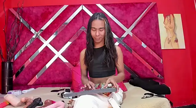 Scarlett Hot5 online show from 25, 2, 2025