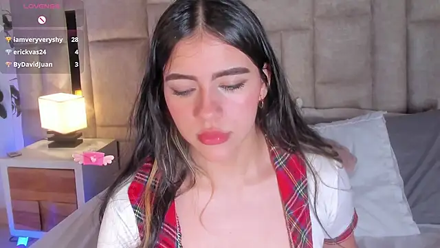 SofiScott  online show from 14, 3, 2025