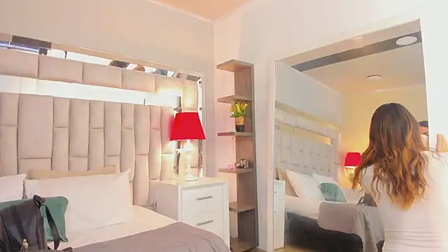 mariiahneedles online show from 18, 11, 2025