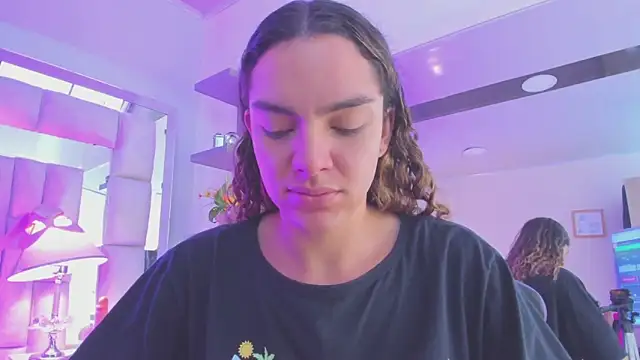 mariiahneedles online show from 24, 5, 2026