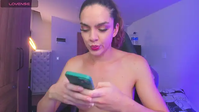 mariiahneedles online show from 14, 7, 2026