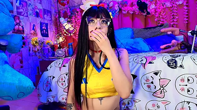 Alicebenett online show from 7, 7, 2026