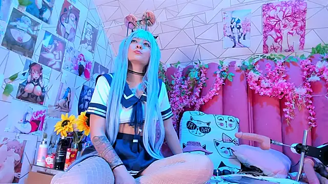 Alicebenett online show from 26, 9, 2025