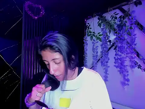 Cameron cutte online show from 23, 12, 2025