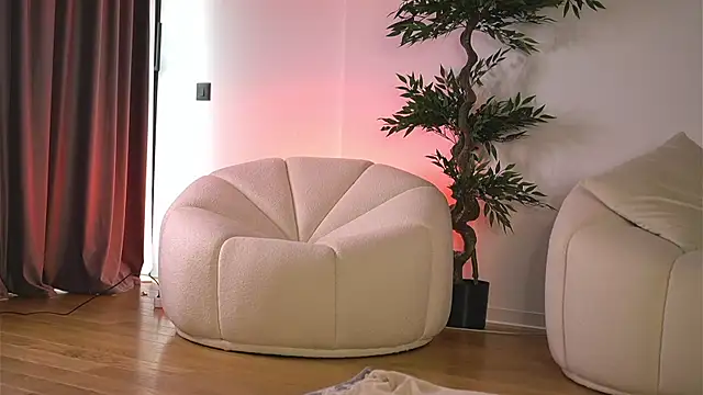 Snapshot of Cherrysweett chatting on 2, 7, 2026 Cherrysweett online show from 2, 7, 2026