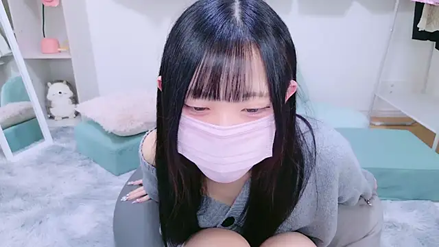 Snapshot of Suzu_ch_xx chatting on 4, 12, 2024 Suzu ch xx online show from 4, 12, 2024