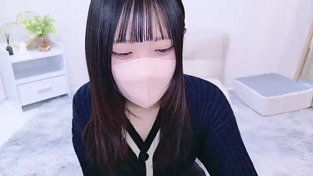 Snapshot of Suzu_ch_xx chatting on 16, 2, 2025 Suzu ch xx online show from 16, 2, 2025