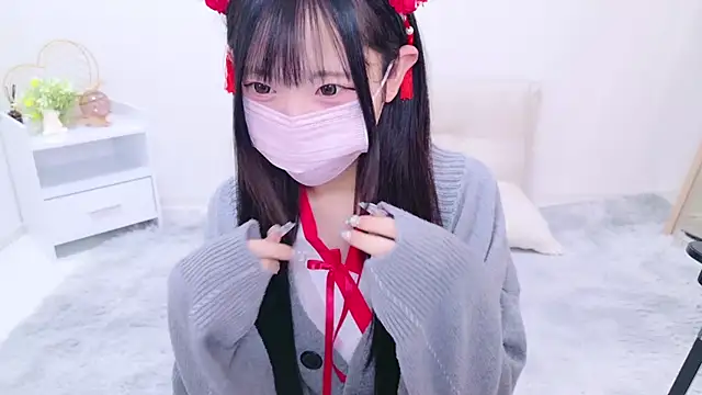 Snapshot of Suzu_ch_xx chatting on 31, 12, 2024 Suzu ch xx online show from 31, 12, 2024