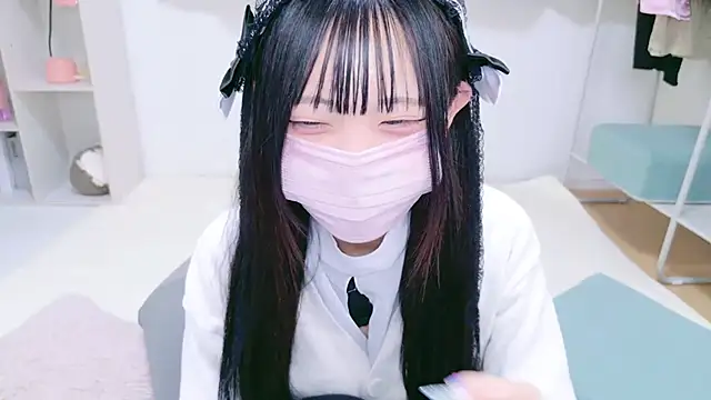 Snapshot of Suzu_ch_xx chatting on 15, 12, 2024 Suzu ch xx online show from 15, 12, 2024