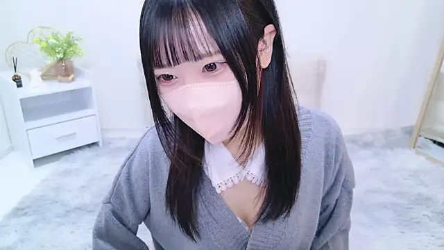 Snapshot of Suzu_ch_xx chatting on 16, 2, 2025 Suzu ch xx online show from 16, 2, 2025