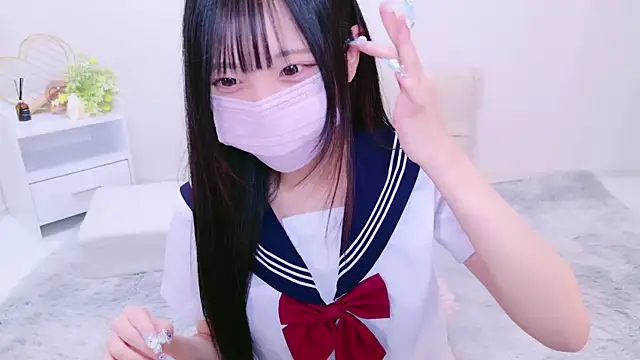 Snapshot of Suzu_ch_xx chatting on 12, 12, 2024 Suzu ch xx online show from 12, 12, 2024