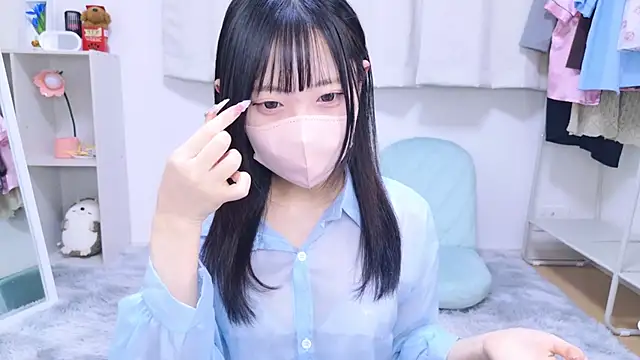 Snapshot of Suzu_ch_xx chatting on 10, 3, 2025 Suzu ch xx online show from 10, 3, 2025